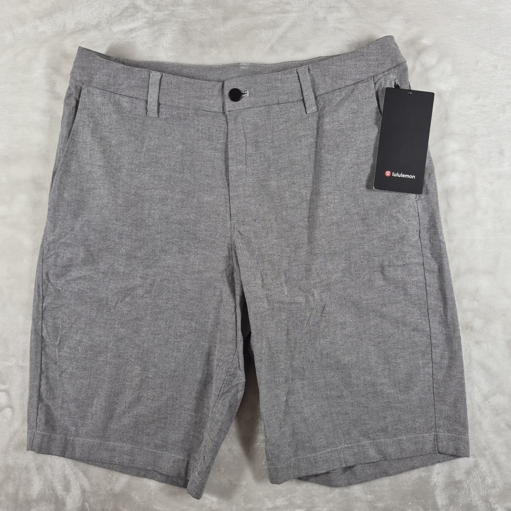 Lululemon Commission Shorts Men's 33 Gray 11" Inseam Casual Comfort LM7AAMS NWT